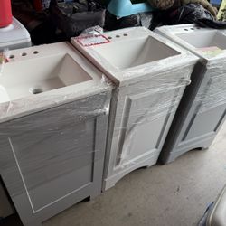 18 “ Bathroom Vanity 