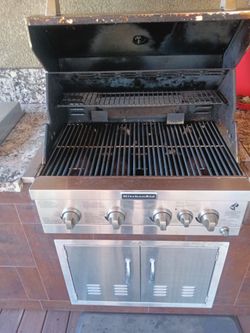 Built In BBQ