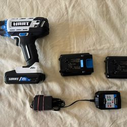 HART 20V 3/8-inch Drill/Driver (Model HPDD50) with 3 batteries two will not charge 