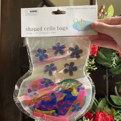 NIP 20 count Floral/Heart Sharped Cello Bags