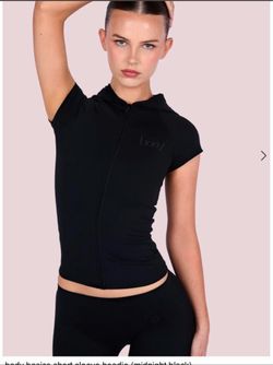 Body Basics Short Midnight Black capri set
