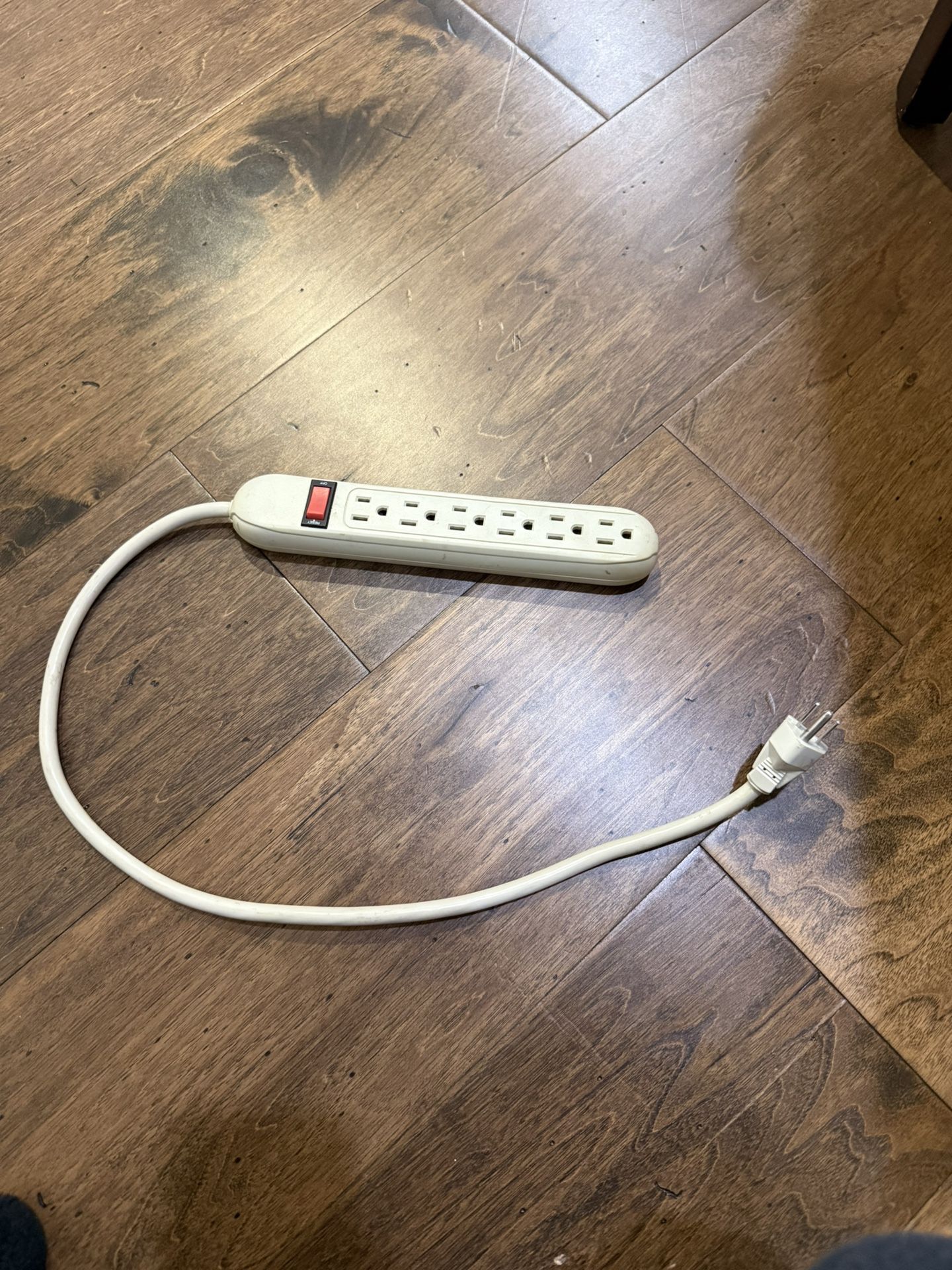 6-outlet power strip with on/off switch.