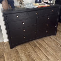Dresser & End Tables
