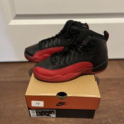 Jordan 12 Flu Game - Size 7y