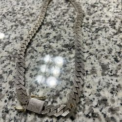Buss down chain. Local pick up only!