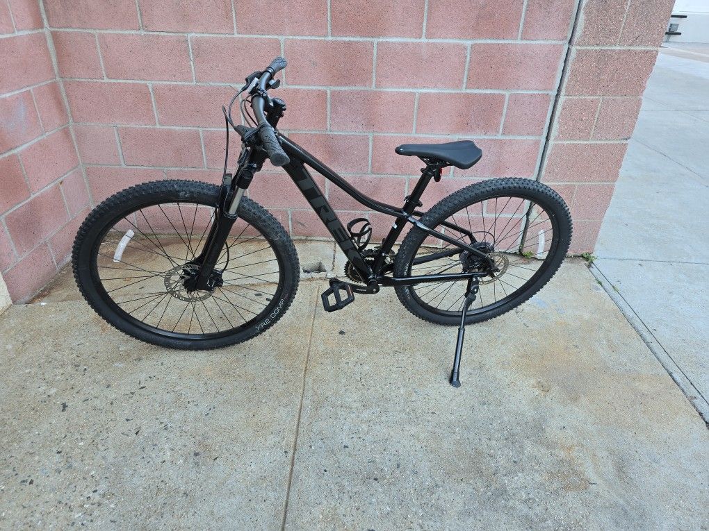 Trek Mountain Bike / Road Bike