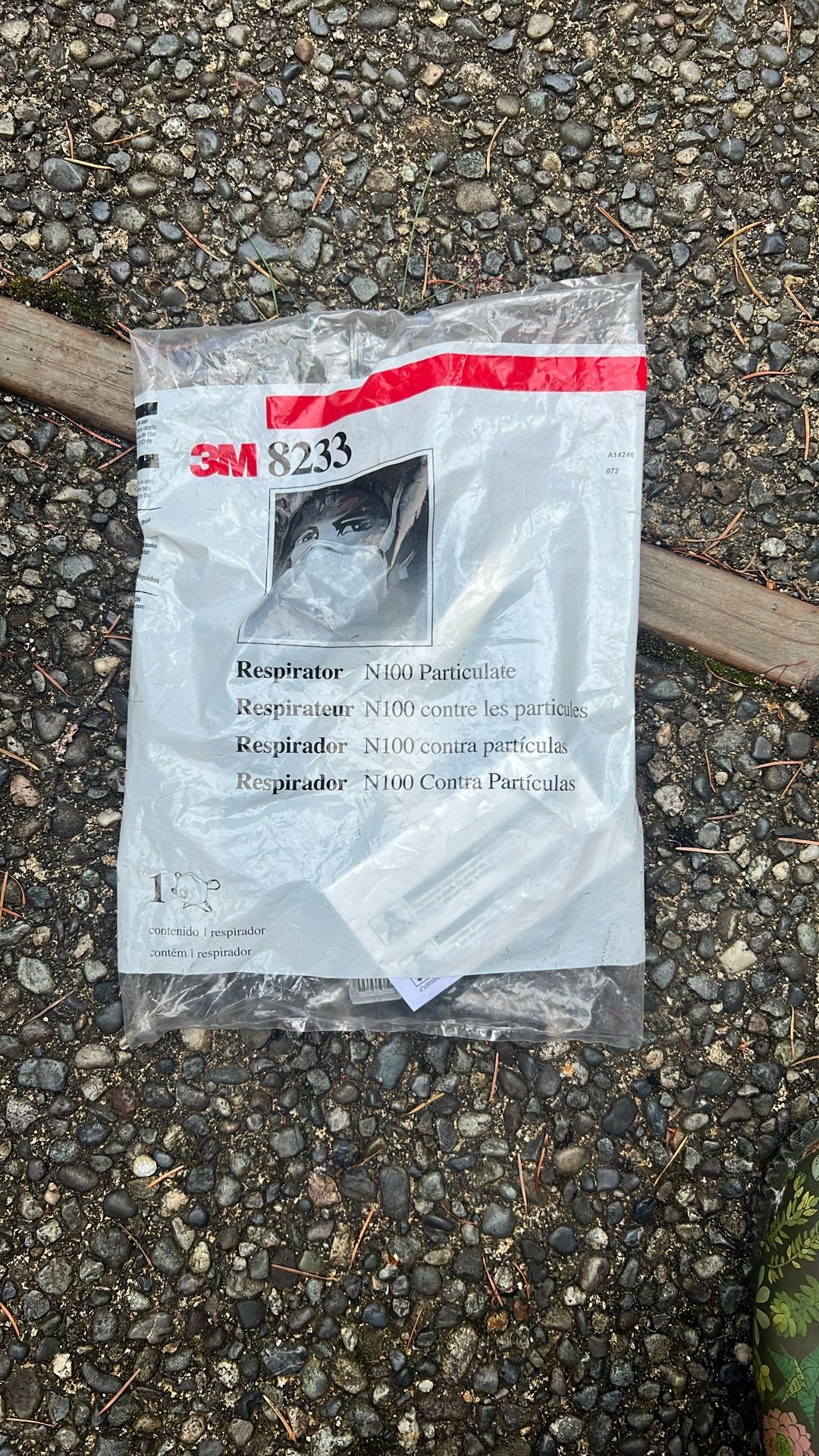 3M 8233 Mask Respirator