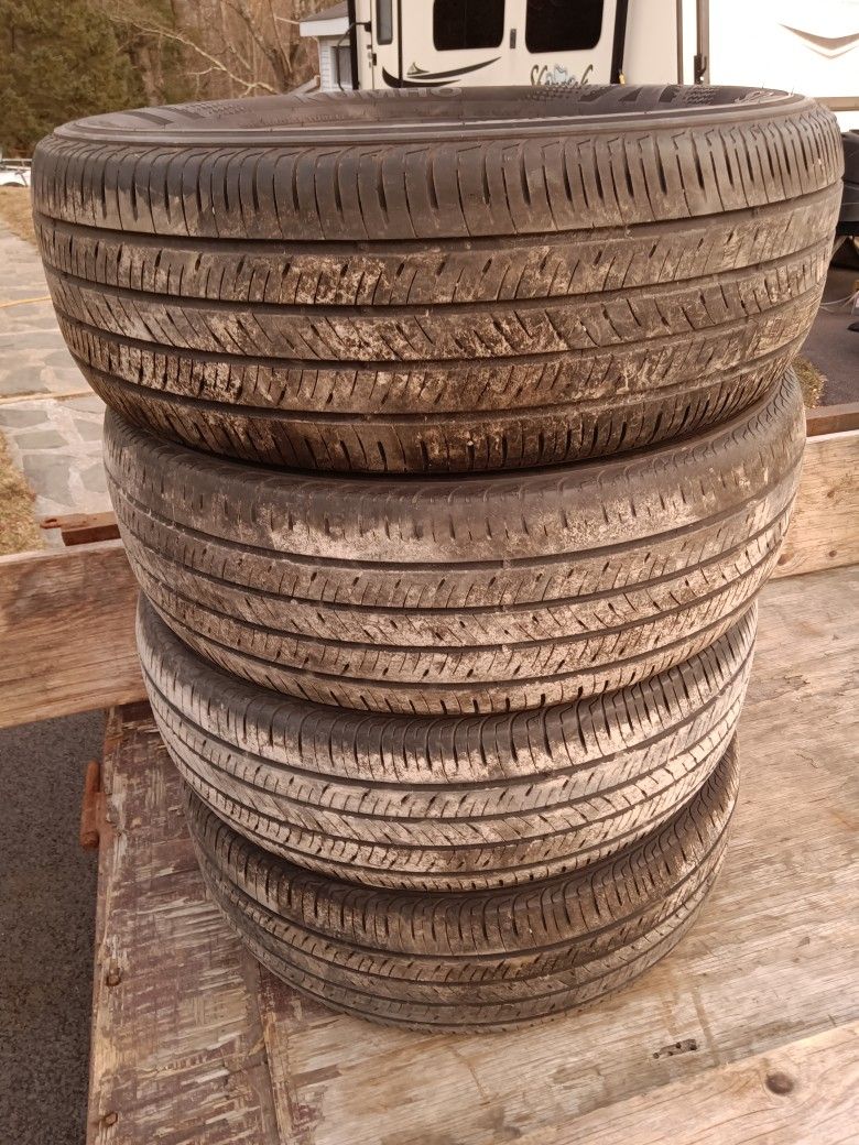 4 Tires 205/65R16