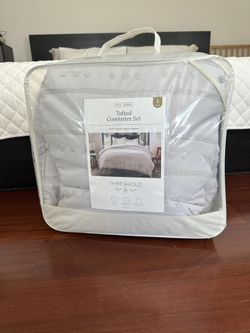 Clipped Stripe Poms Comforter Bedding Set - Threshold™