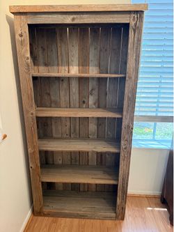 Rustic Wood Bookcase 🌵 MUST GO🌵