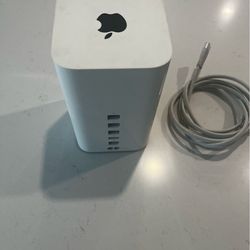 Apple AirPort Extreme Router - $30 (Excellent Condition)