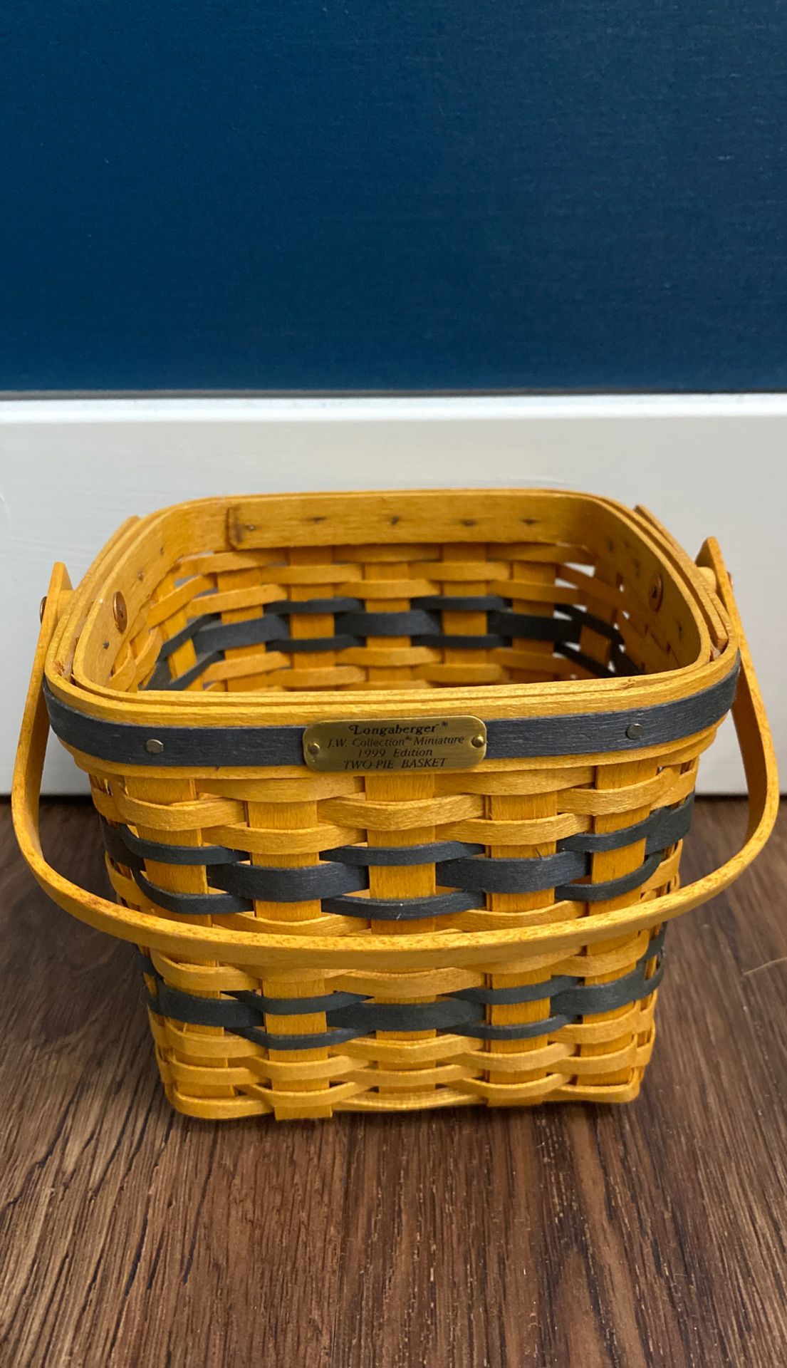 Longaberger collectors basket