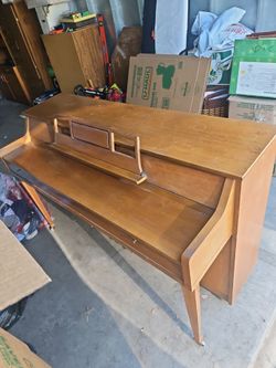 Grinnell festival piano Genuine hardwood
