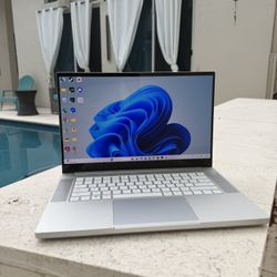 Razer Blade 15 (2020) – RTX 2070, i7, 16GB RAM, 512GB SSD