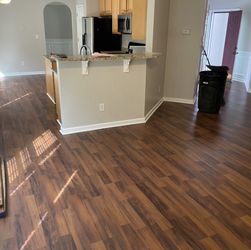 BER2B FLOORING, LAMINATE, LVP, HARDWOOD REFINISHING , CARPET, VCT, TILE