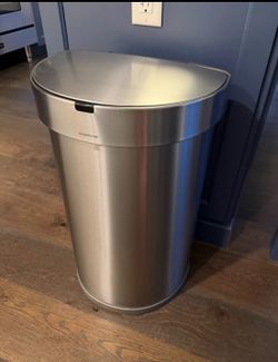 Trash can (motorized)