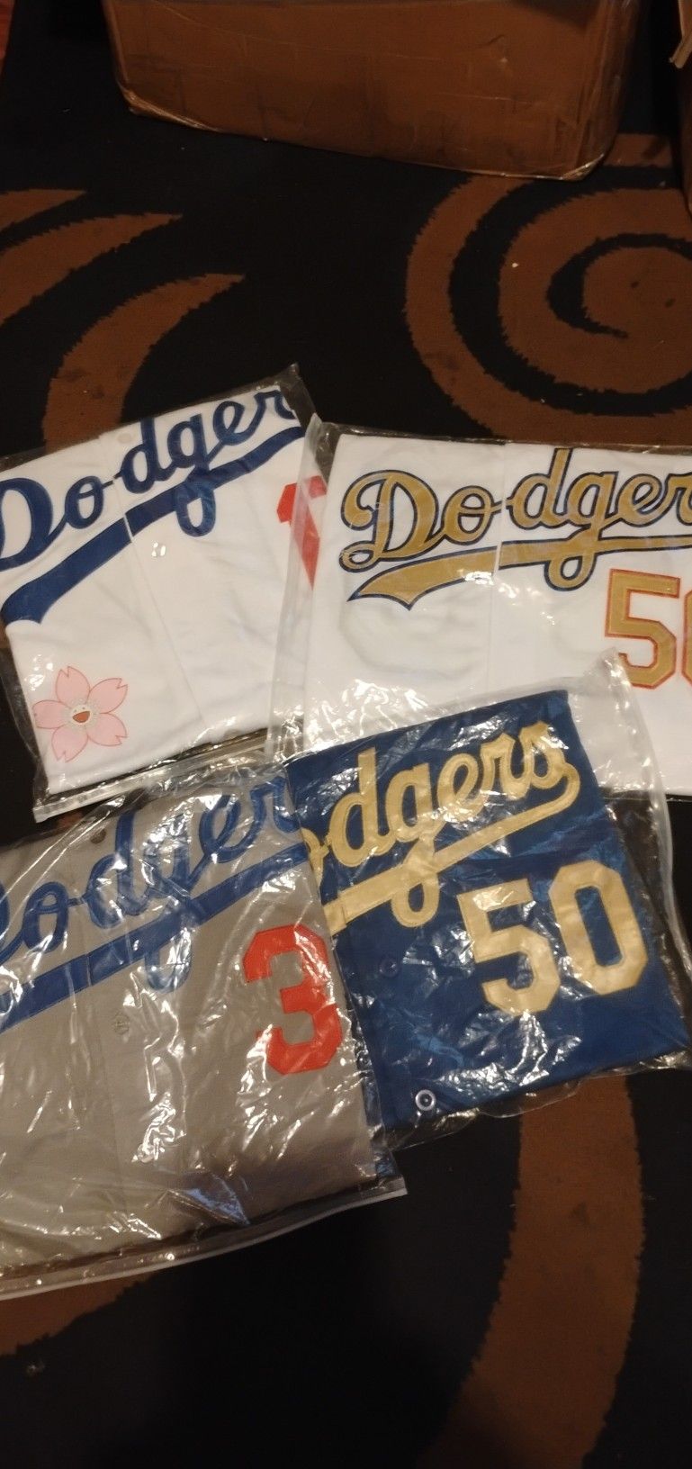 Dodgers Jerseys.. Stitched.. Size M.L.Xl.2X