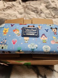 Dooney And Bourke Wallet
