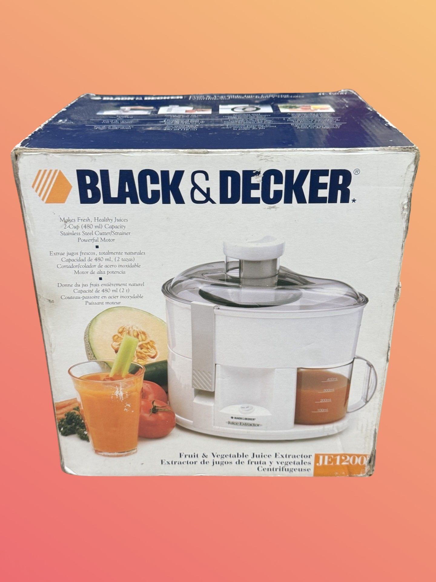 BLACK+DECKER JE1200 200-Watt Fruit Vegetable Juicer Extractor New Open Box