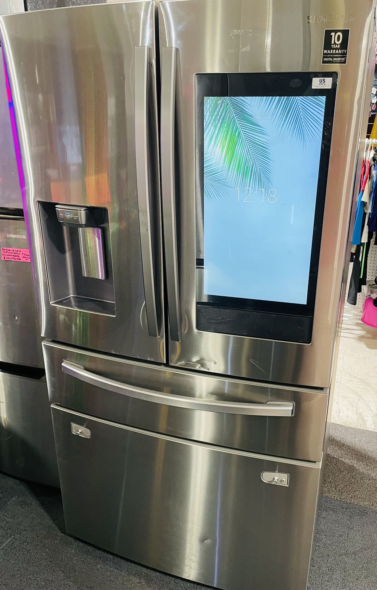 Samsung Metal Cooling Refrigerator With Screen