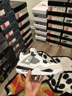 Jordan 4 Retro “Military Black”