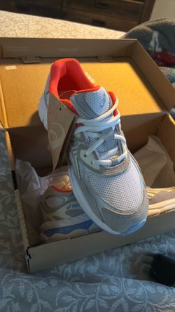 Brand new size 5Y ASIC sneakers