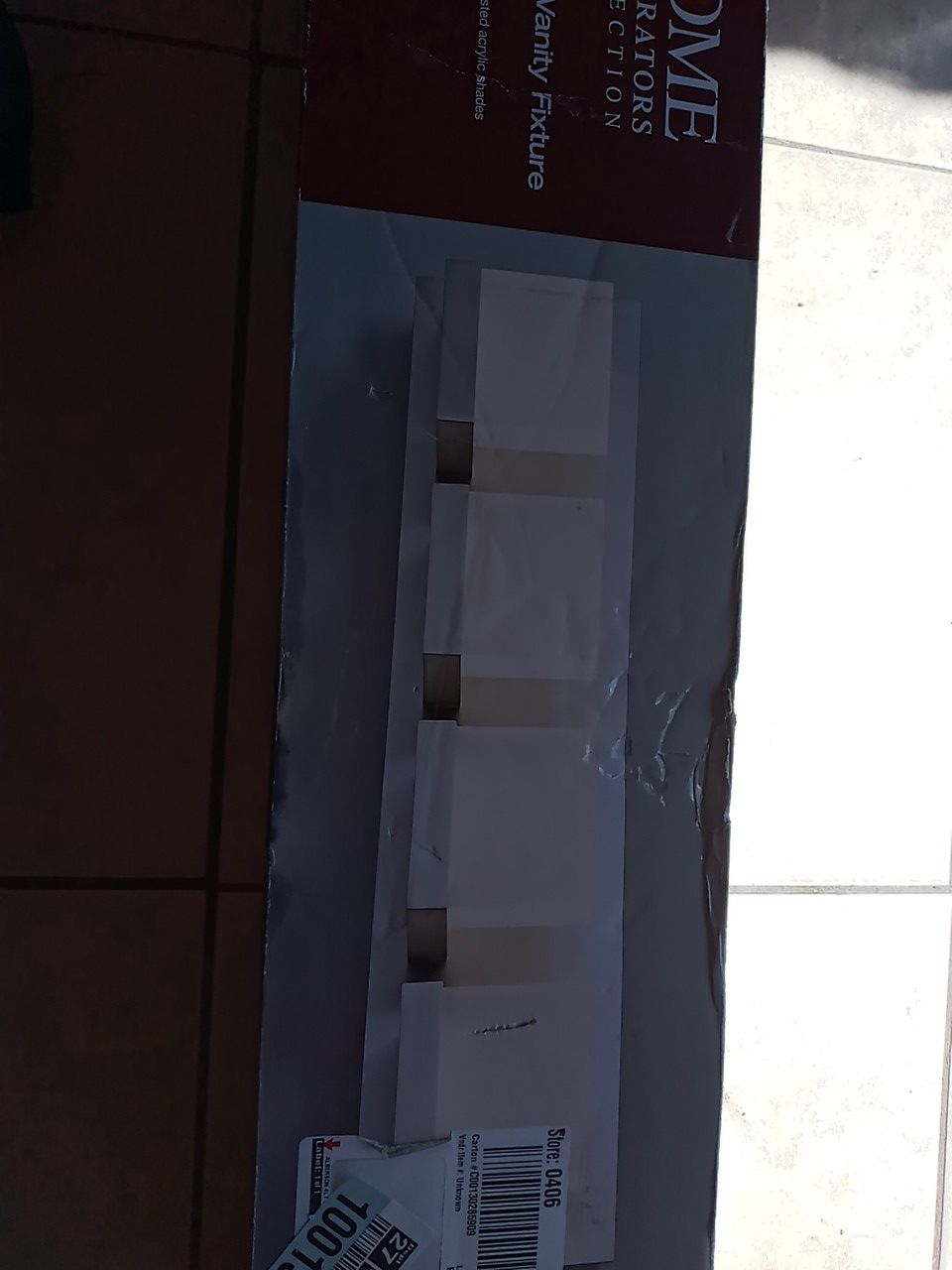 Never used brand new 4-light led vanity fixture