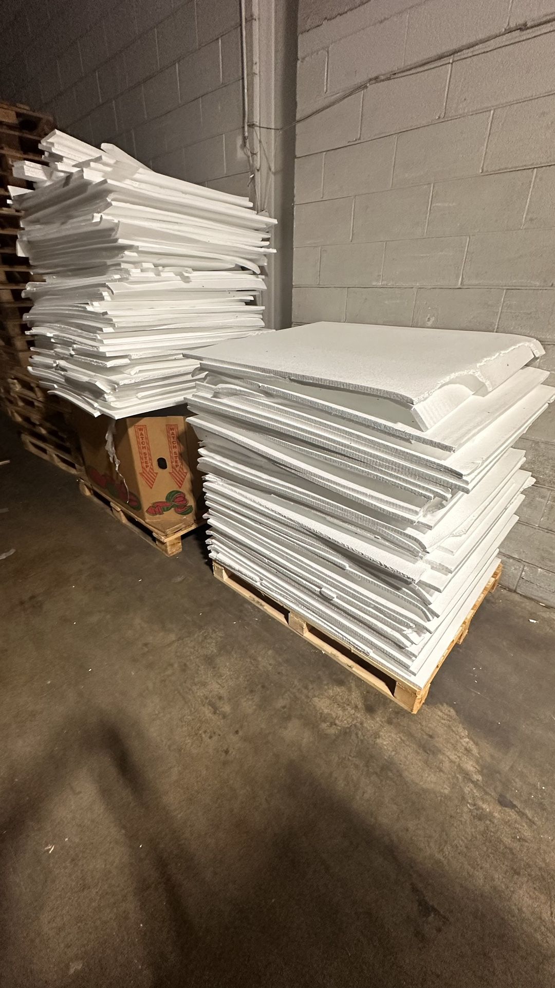 Free Free styrofoam one inch for Sale in Berkeley, IL OfferUp