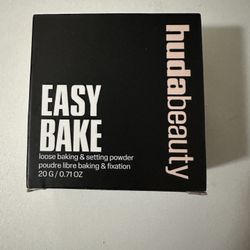 Pound Cake Huda Beauty Setting Powder