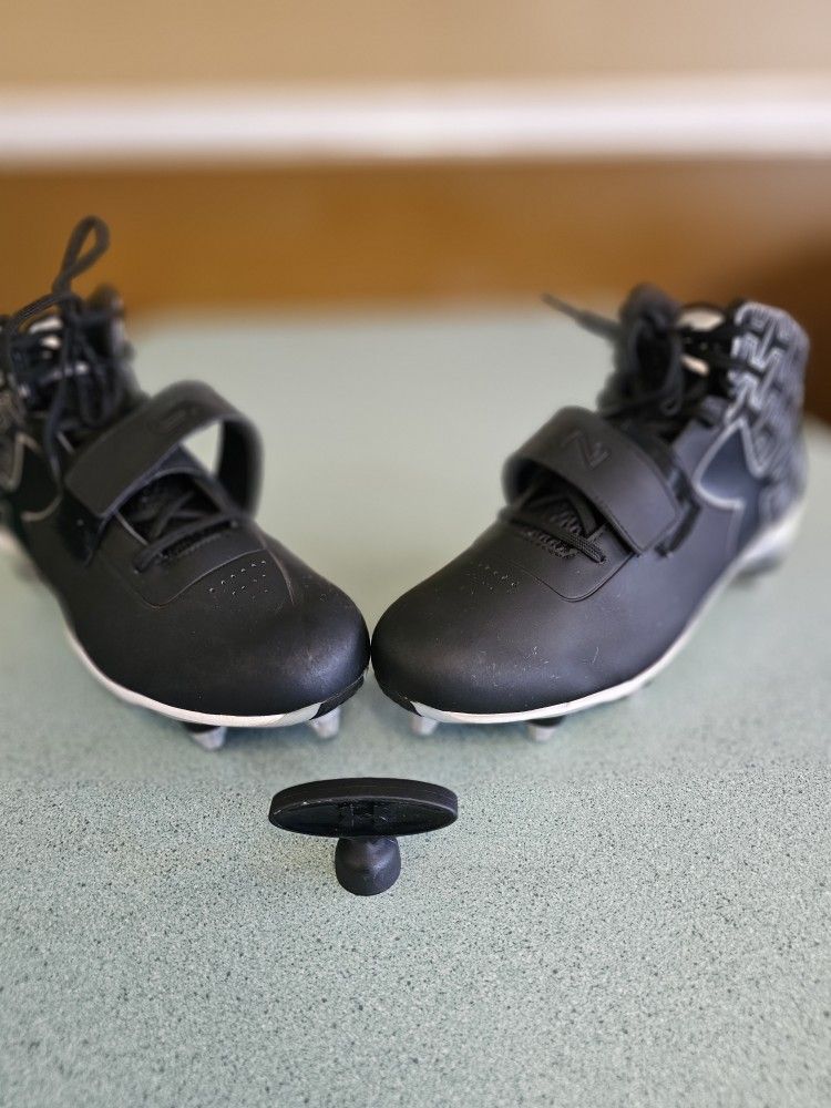Under Armour Men's Football Cleats Size 12