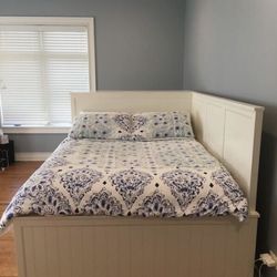 Pottery Barn Full Size Bed