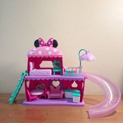 Minnie Bow House 