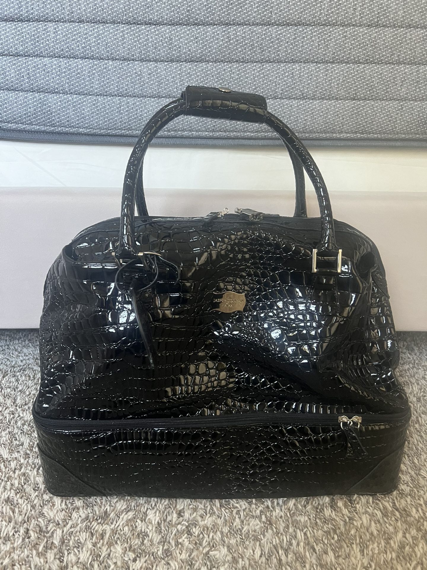 NEW TRAVEL BAG FROM JASPER CONRAN