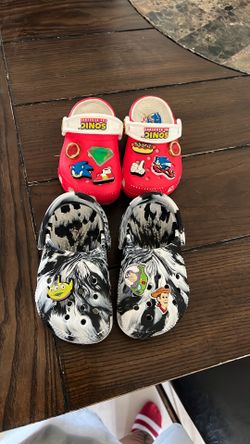 Boy crocs