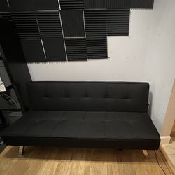 Serta Comfortable Sofa bed couch/futon
