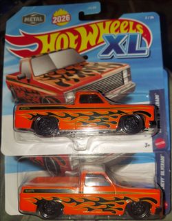 Hot wheels chevy Silverado xl $12