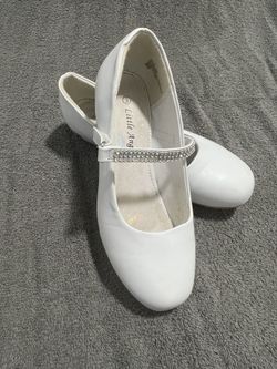 Girls Dress Shoes - Size 3