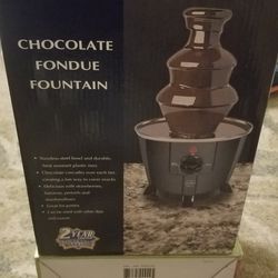 Chocolate Fondue Fountain 