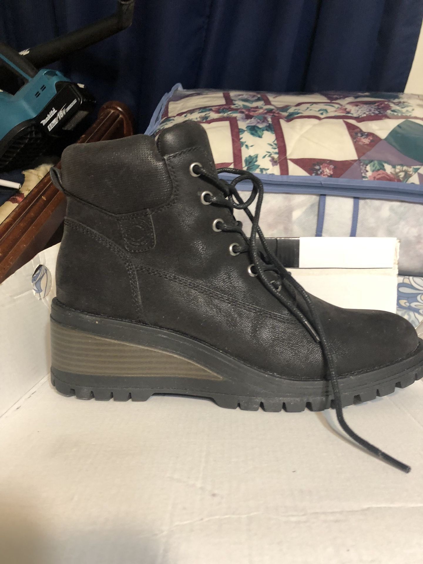 Black Boots With Wedge Heel