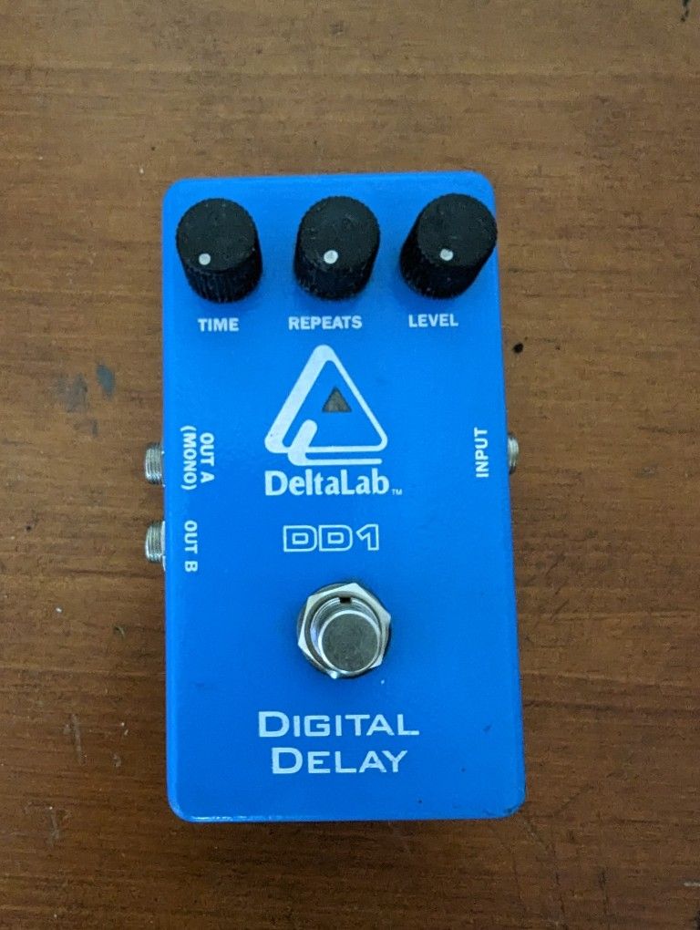 DeltaLab DD1 Digital Delay Guitar Effects Pedal
$45