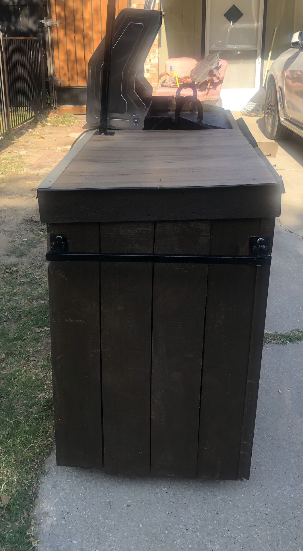 Gas Grill With Cabinet