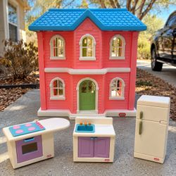 Vintage Little Tikes 2-Story Dollhouse with Kitchen Furniture – Pink & Blue