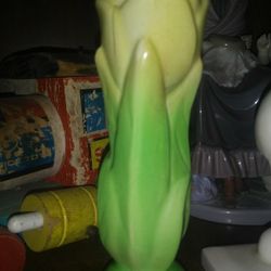 Shawnee Pottery Tulip Vase