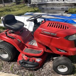 Troy Bilt Lawn Tractor