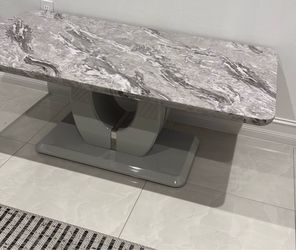 Mesa de Comedor Gris y Plateada - Marble - Grande - Buena Calidad