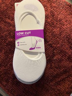 Peds Low Cut Light Weight Socks 5 To 10 Shoe Size 5 Pair Brand New