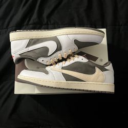 Reverse Mocha Travis Scott 