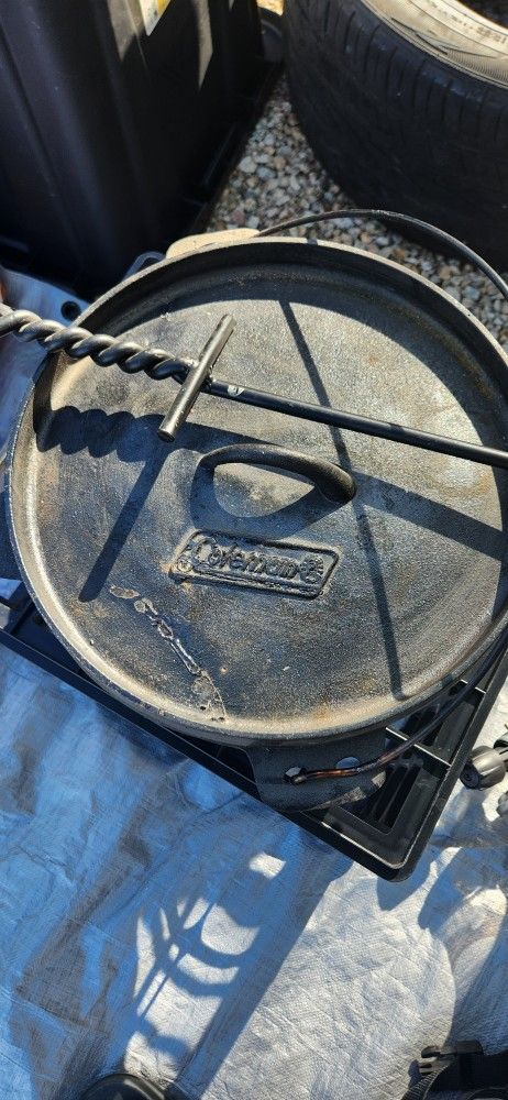 Cast Iron Pot Dutch Oven