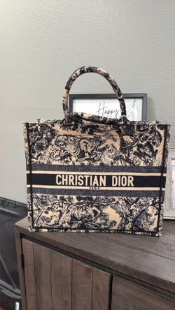 Large CD travel tote purse