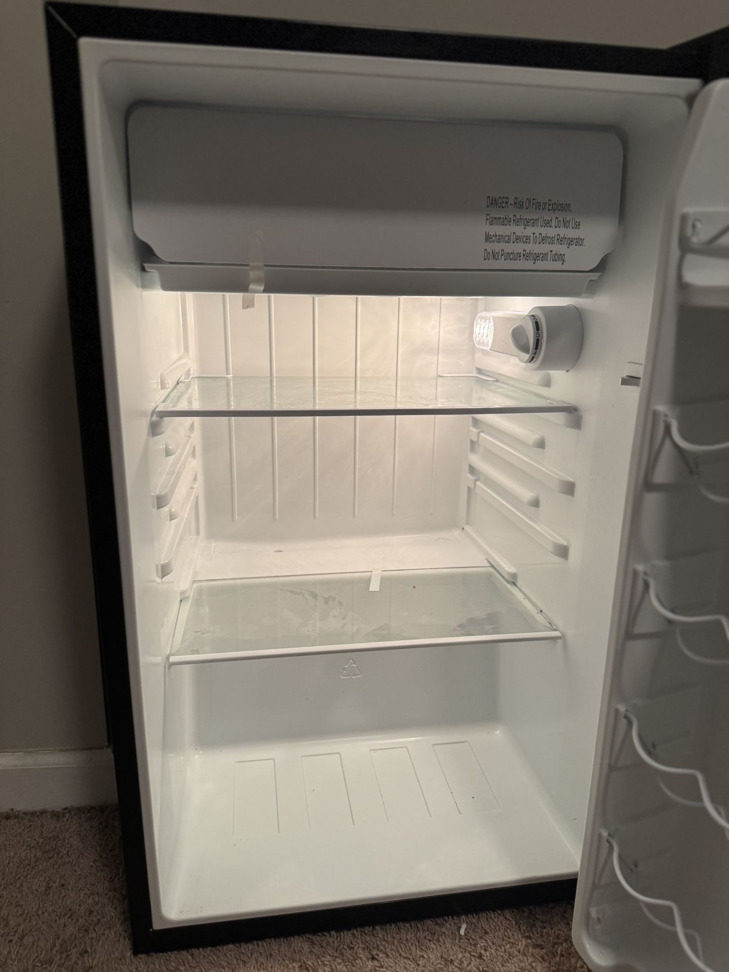 Whirlpool mini fridge